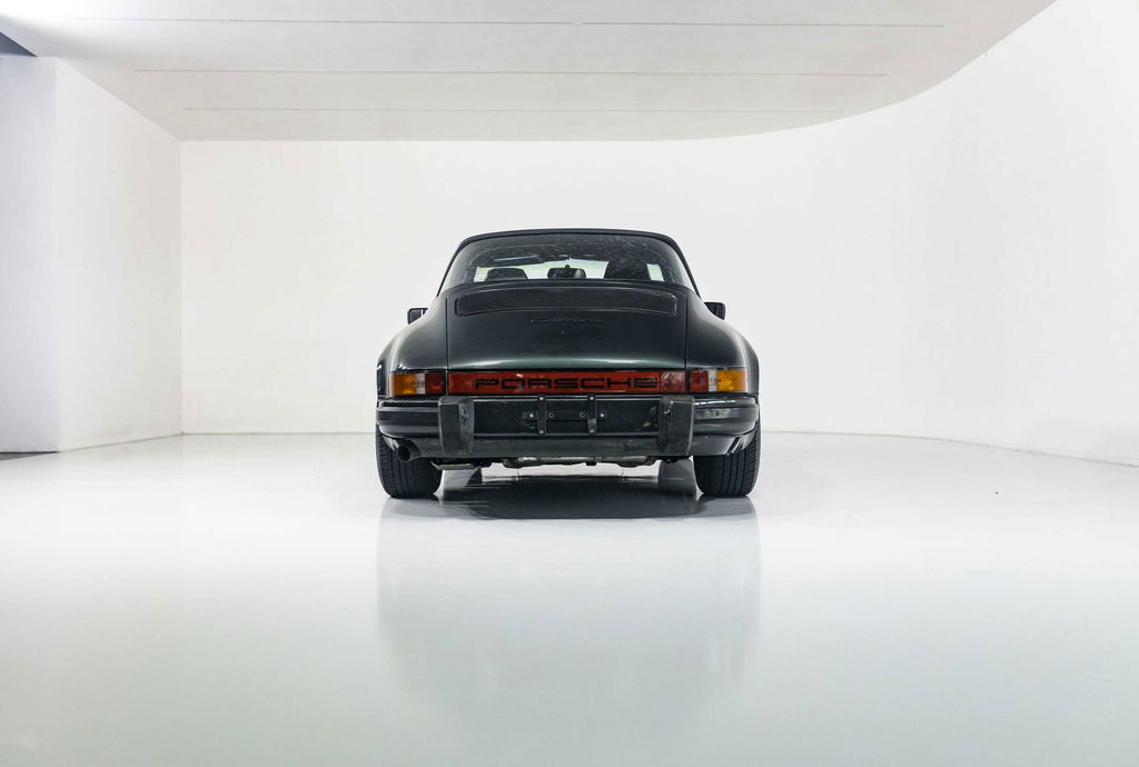 Porsche 911 Carrera 3.2 (US)