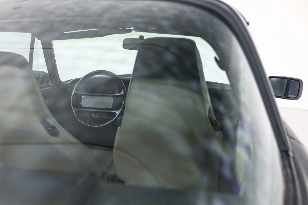 Porsche 911 Carrera 3.2 (US)