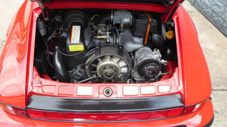 Porsche 911 Carrera 3.2