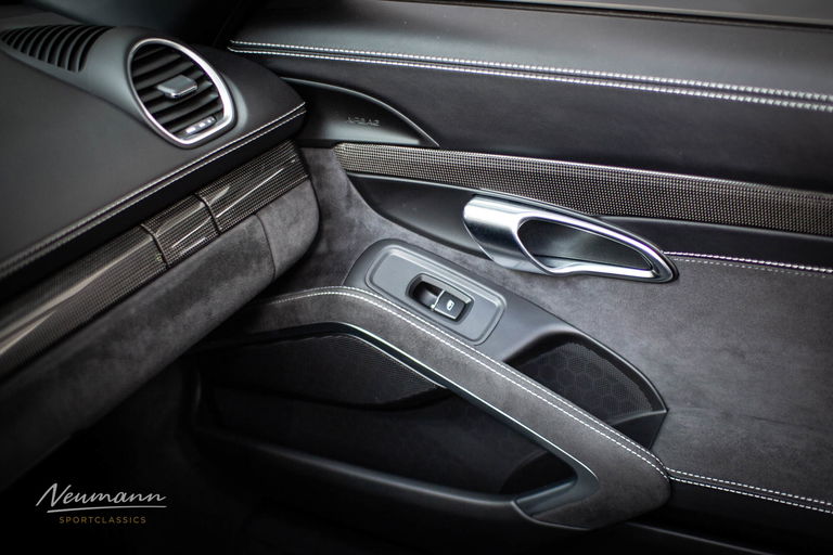 Porsche 718 Boxster GTS