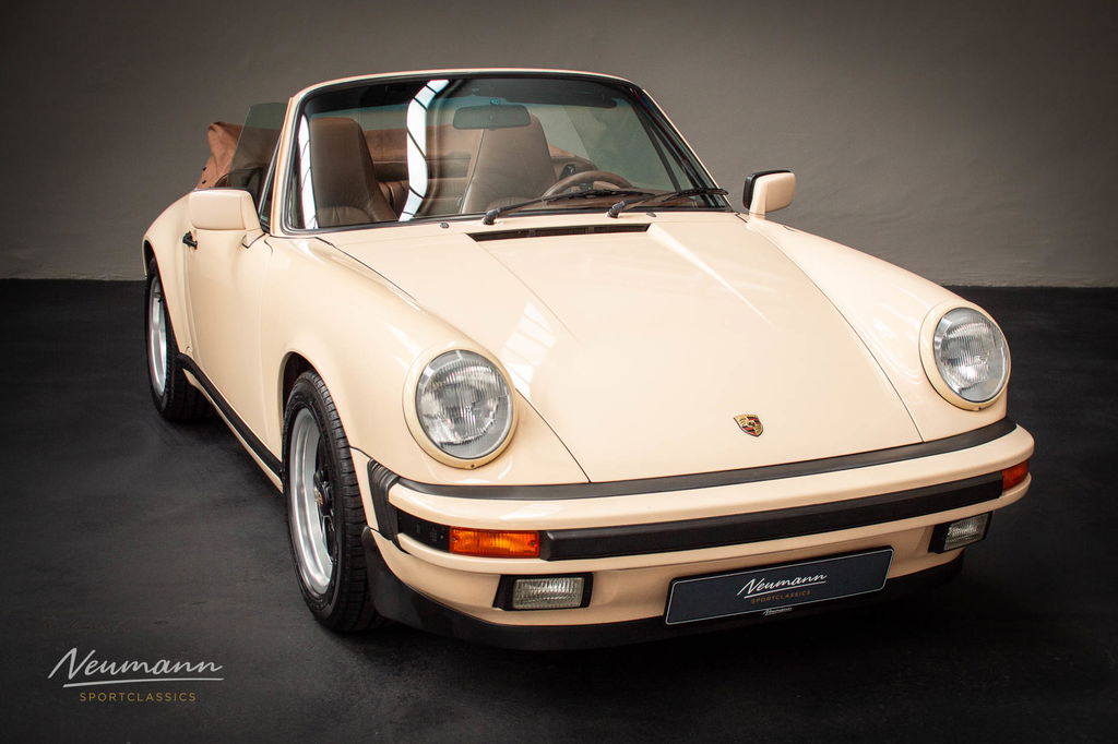 Porsche 911 Carrera 3.2 (US)