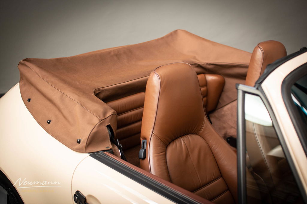 Porsche 911 Carrera 3.2 (US)