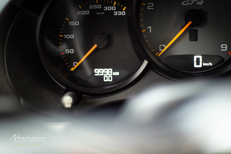 Porsche 981 Cayman GT4
