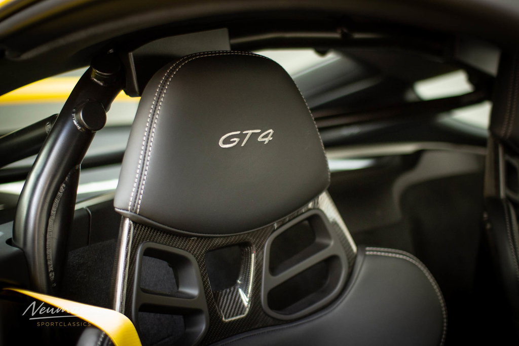 Porsche 981 Cayman GT4