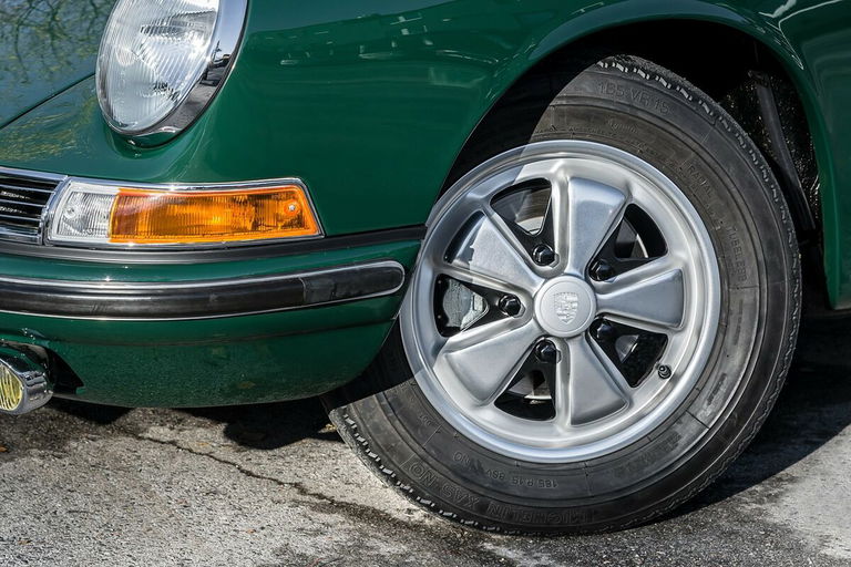 Porsche 911 S (F-Modell)