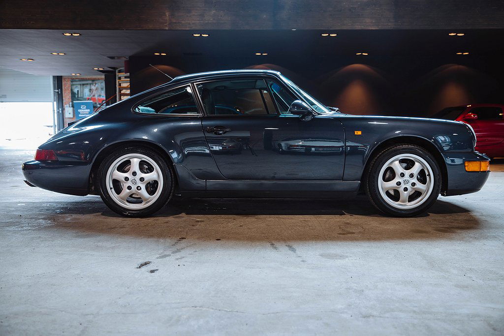 Porsche 964 Carrera 4