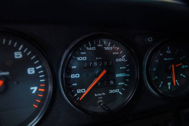 Porsche 964 Carrera 4