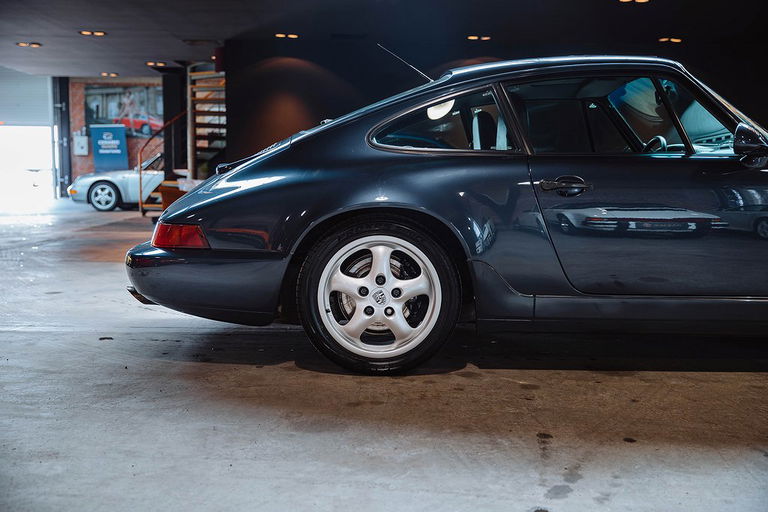 Porsche 964 Carrera 4
