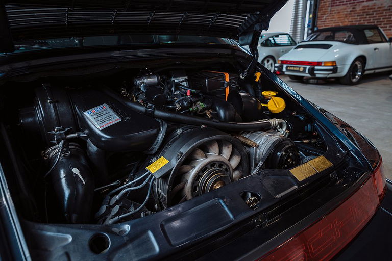 Porsche 964 Carrera 4