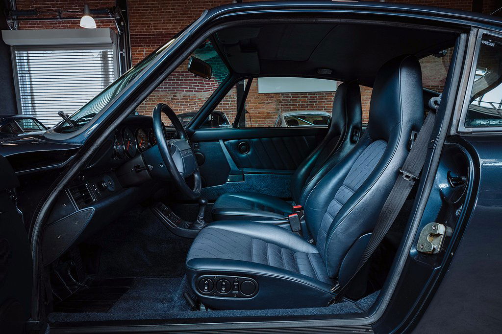 Porsche 964 Carrera 4