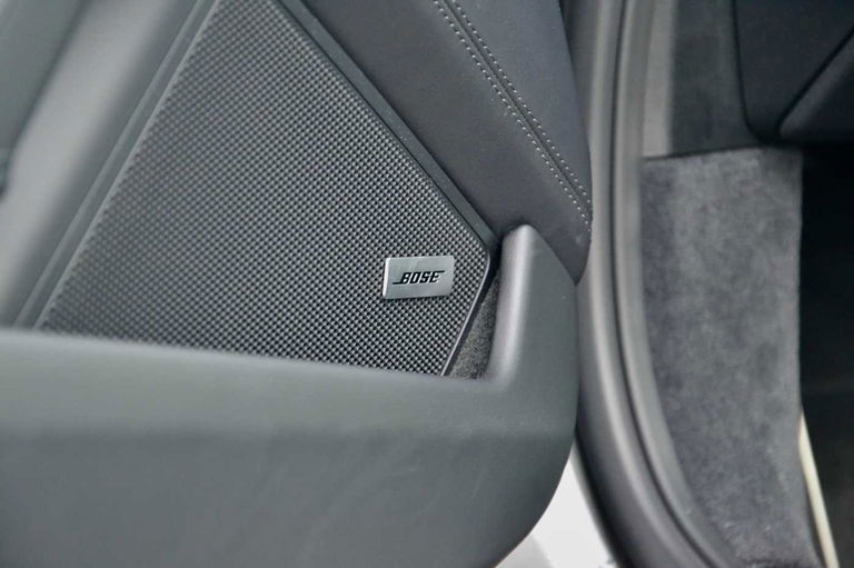 Porsche 992 Carrera 4