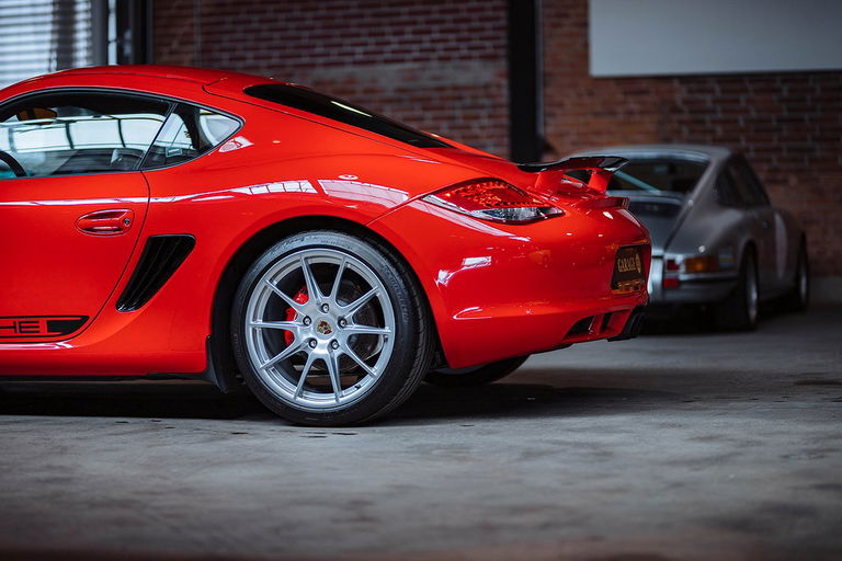 Porsche 987 Cayman R