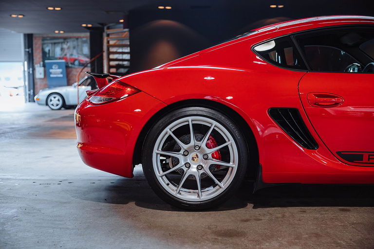 Porsche 987 Cayman R