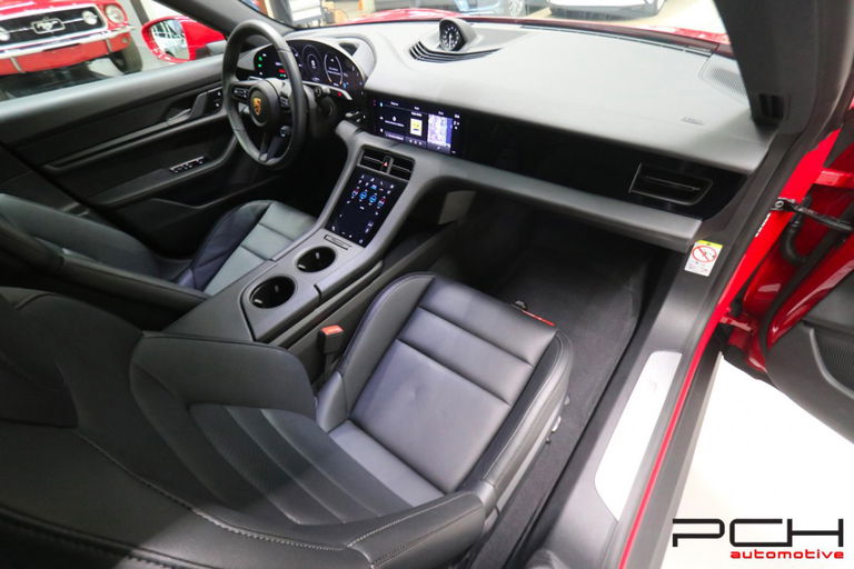 Porsche Taycan 4S