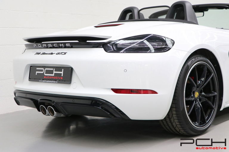 Porsche 718 Boxster