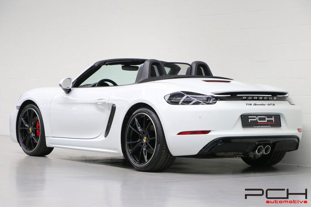 Porsche 718 Boxster