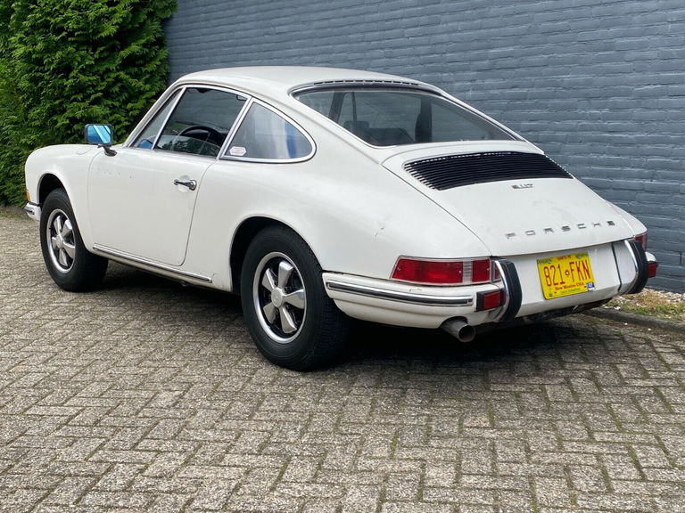 Porsche 911 T