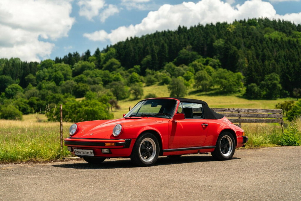 Porsche 911 Carrera 3.2 (US)