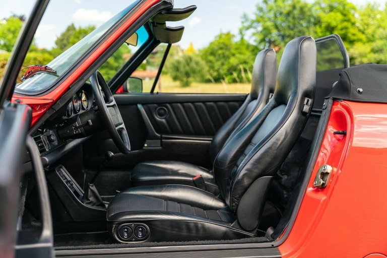 Porsche 911 Carrera 3.2 (US)