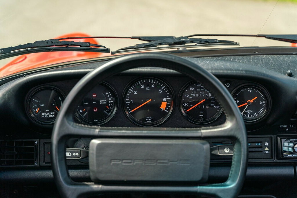 Porsche 911 Carrera 3.2 (US)