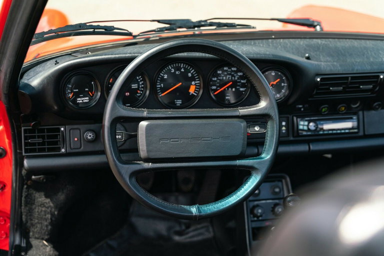 Porsche 911 Carrera 3.2 (US)