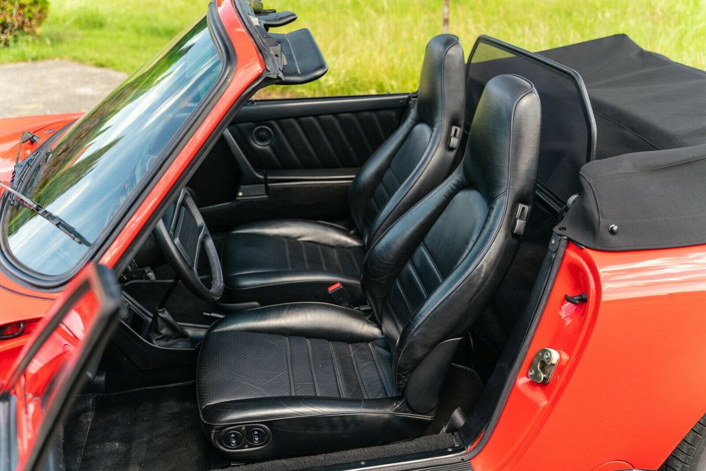 Porsche 911 Carrera 3.2 (US)