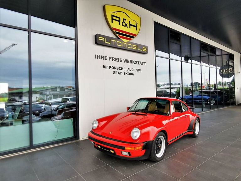 Porsche 911 Turbo 3.3