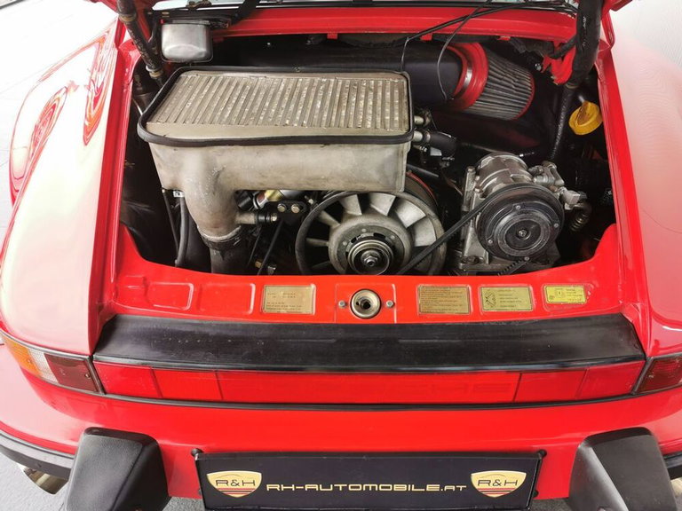 Porsche 911 Turbo 3.3