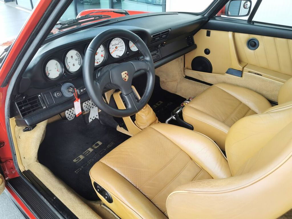 Porsche 911 Turbo 3.3