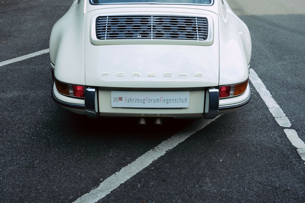 Porsche 911 Backdate