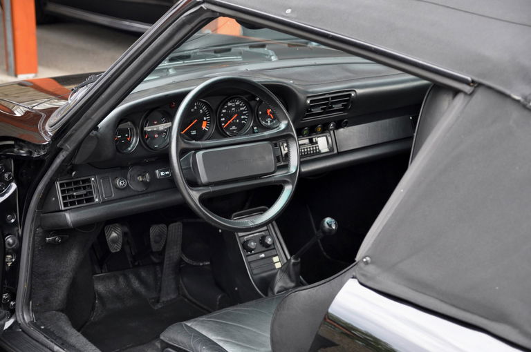 Porsche 911 Carrera 3.2