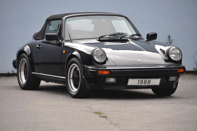 Porsche 911 Carrera 3.2