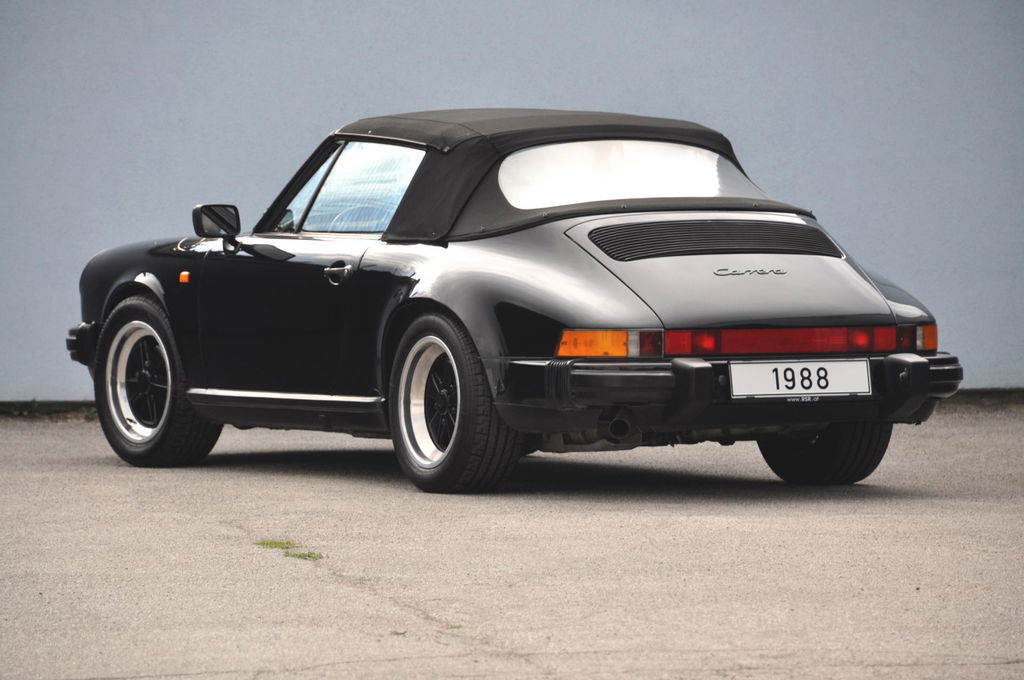 Porsche 911 Carrera 3.2