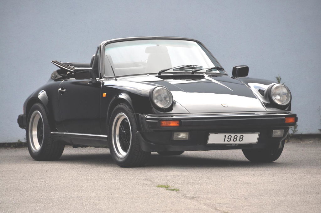 Porsche 911 Carrera 3.2