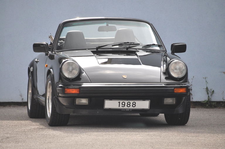 Porsche 911 Carrera 3.2