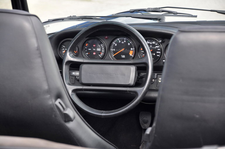 Porsche 911 Carrera 3.2