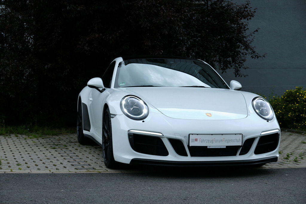 Porsche 991.2 Carrera 4 GTS