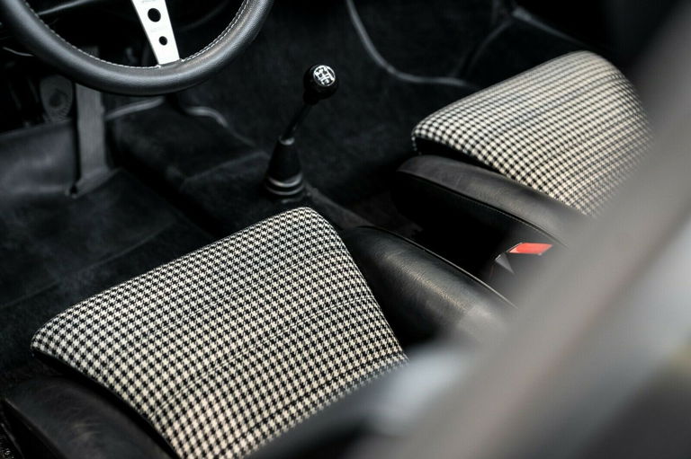 Porsche 911 S (F-Modell)