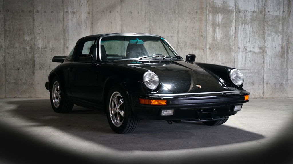 Porsche 911 Carrera 3.2 (US)