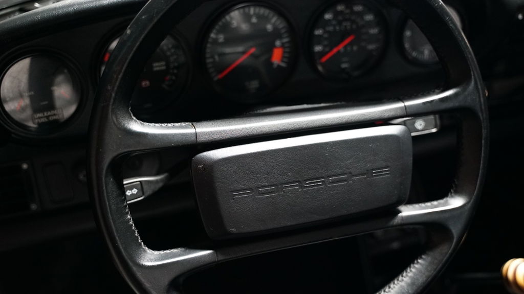 Porsche 911 Carrera 3.2 (US)