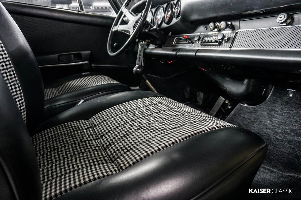 Porsche 911 S (F-Modell)