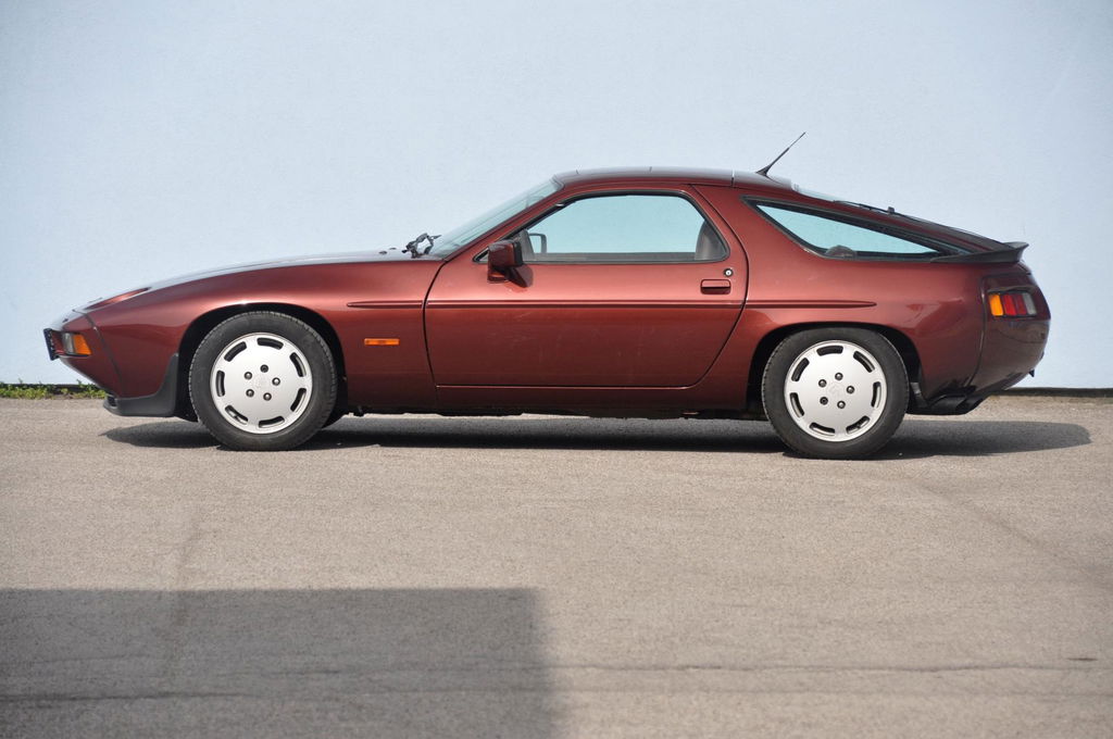Porsche 928 S