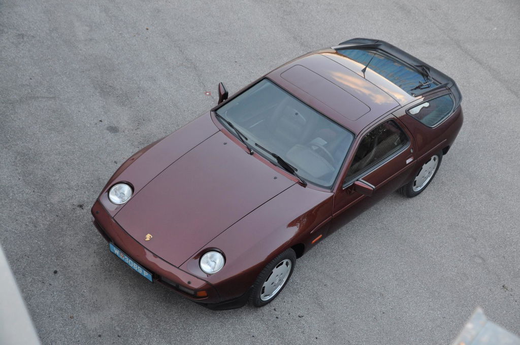 Porsche 928 S