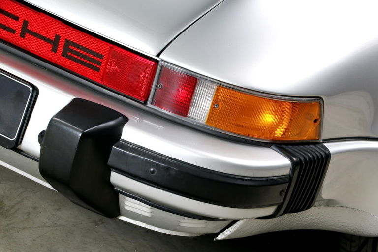 Porsche 911 Turbo 3.0 (US)