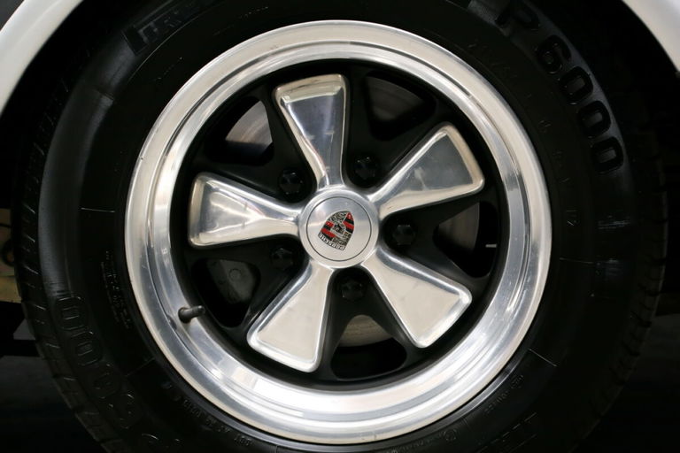 Porsche 911 Turbo 3.0 (US)