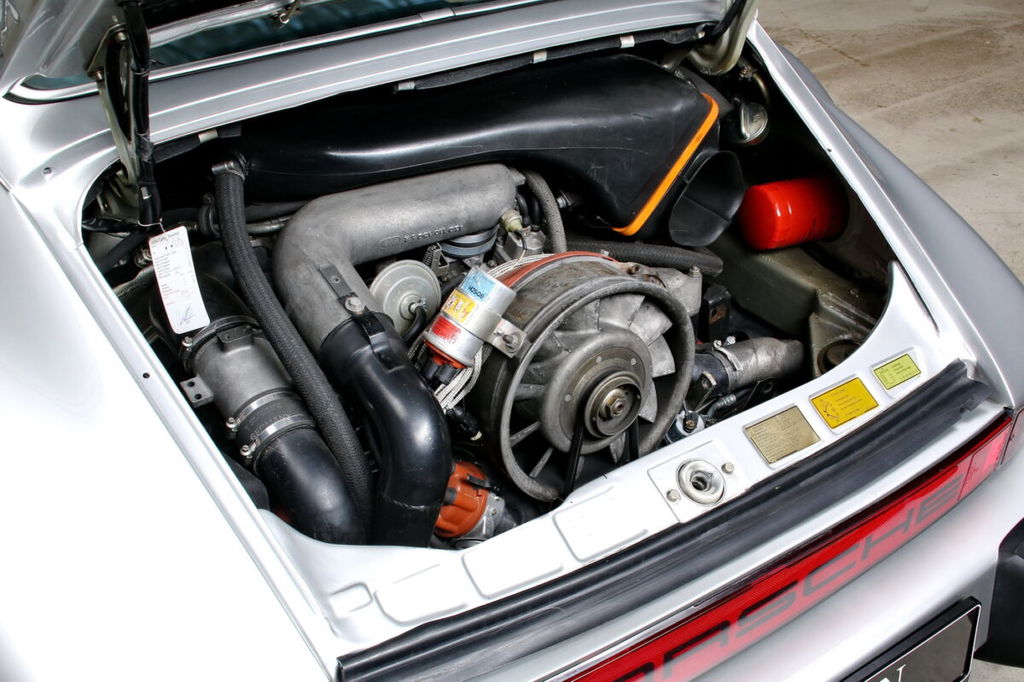 Porsche 911 Turbo 3.0 (US)