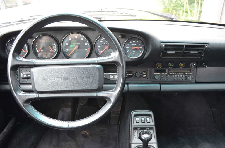 Porsche 964 Carrera 4