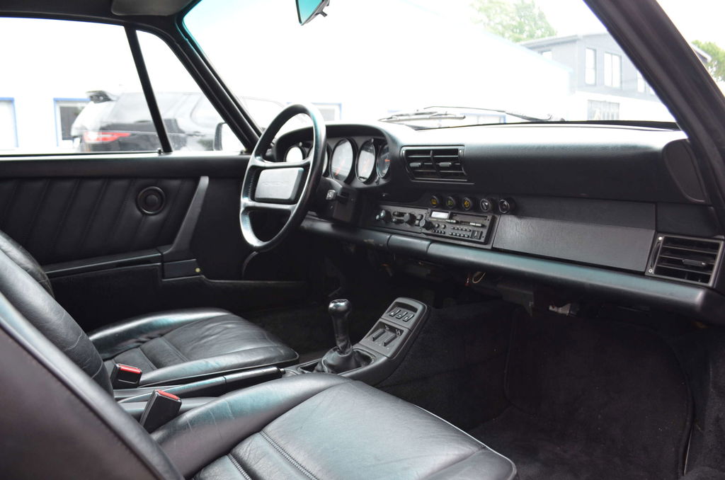 Porsche 964 Carrera 4