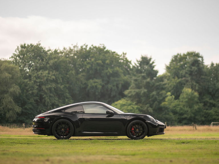 Porsche 992 Carrera 4S