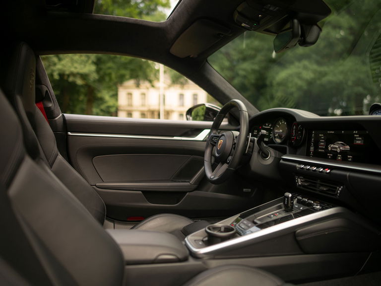 Porsche 992 Carrera 4S